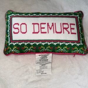 so demure mini pillow